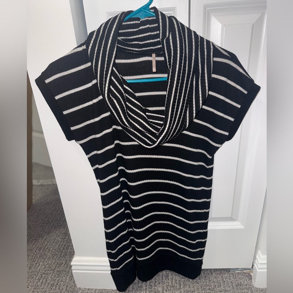 Striped Black and White Cowl Neck Short Sleeved Sweater
